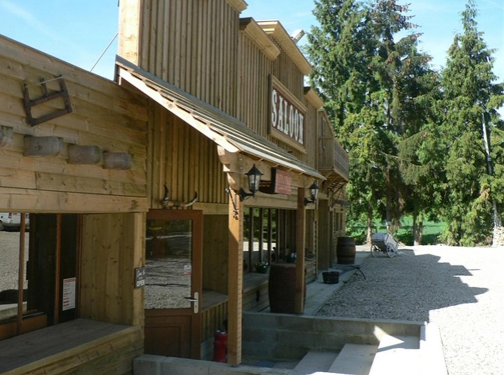 Etangs du Moulin Hotel Suzy Bagian luar foto