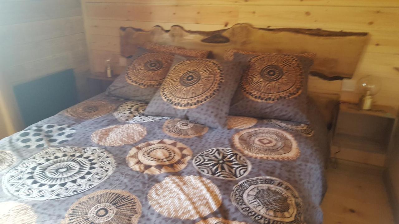 Etangs du Moulin Hotel Suzy Bagian luar foto